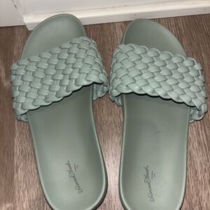 Universal Threads Women's Woven Slide Sandals - Green